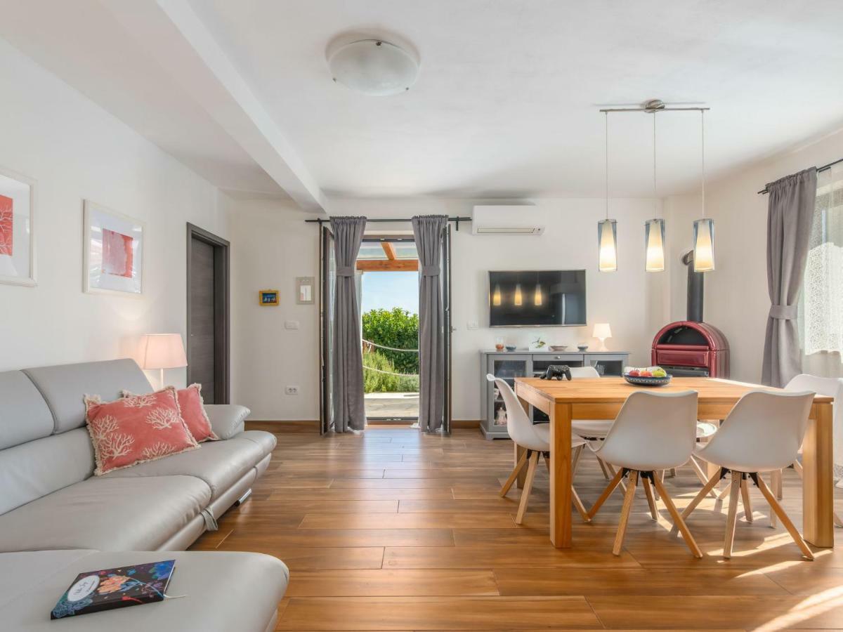 Holiday Home Villa Joy By Interhome Novigrad  Zewnętrze zdjęcie