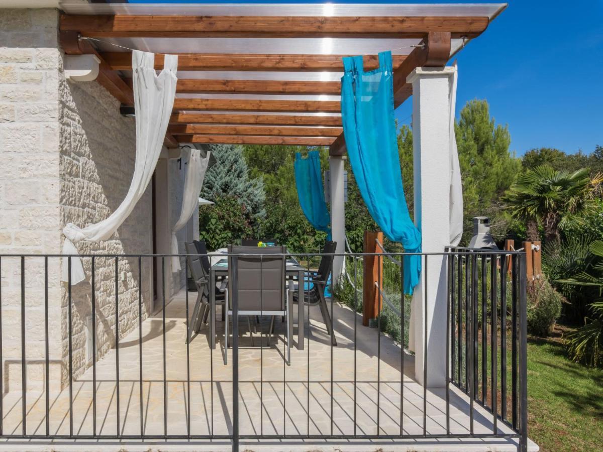 Holiday Home Villa Joy By Interhome Novigrad  Zewnętrze zdjęcie