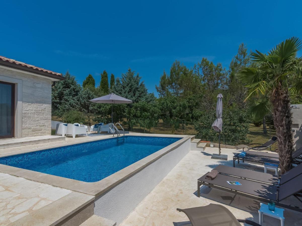 Holiday Home Villa Joy By Interhome Novigrad  Zewnętrze zdjęcie